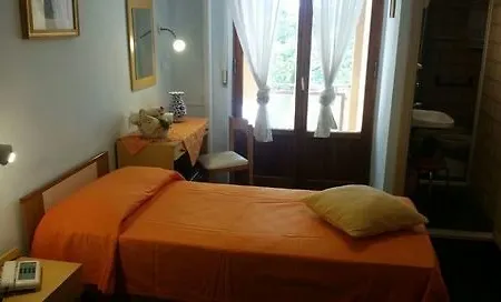 Panorama فندق 3*